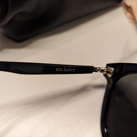 **SOLD** Gentle Monster sunglasses - Six Bears - Picture 5 of 7
